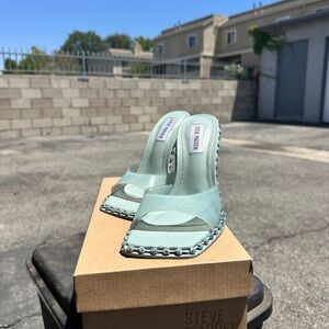 Steve Madden Green Heeled Shoes Elegant Design